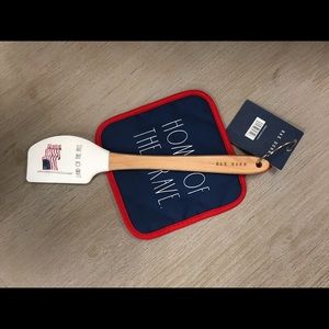 Rae Dunn Spatula Set